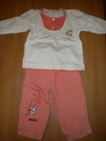 Ensemble 3 pièces (pantalon, tee-shirt, gilet) (REF 29V12) VENDU
